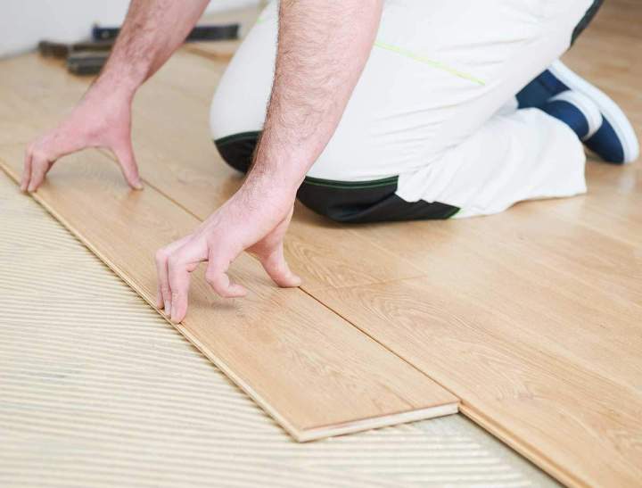 Pose de parquet, Sévérac d'Aveyron