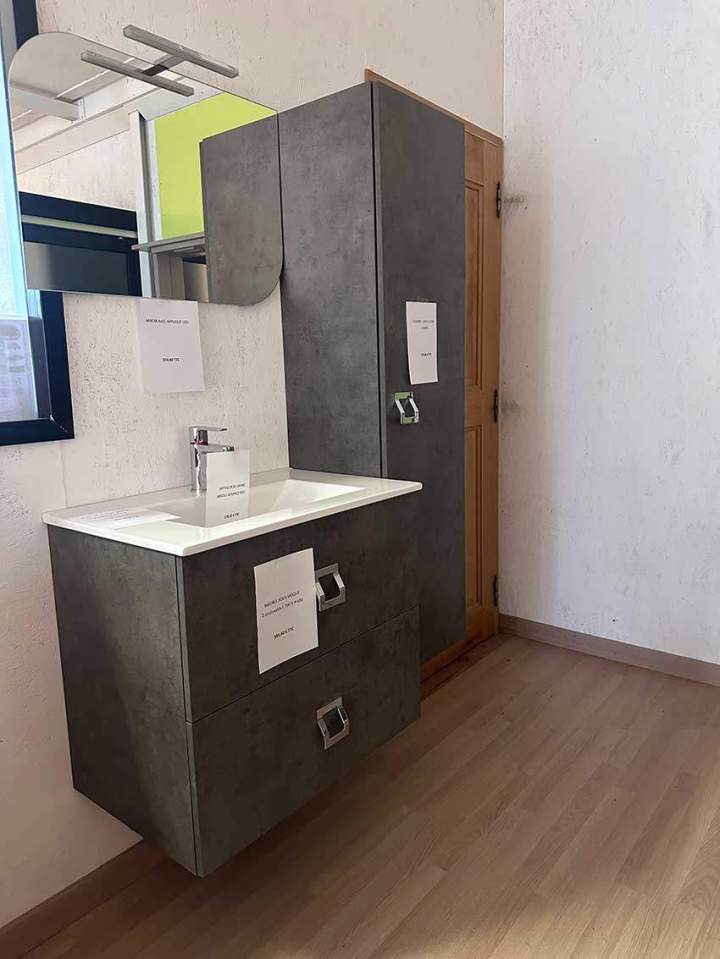 Réalisation de menuiseries sur mesure Laissac-Sévérac l'Église